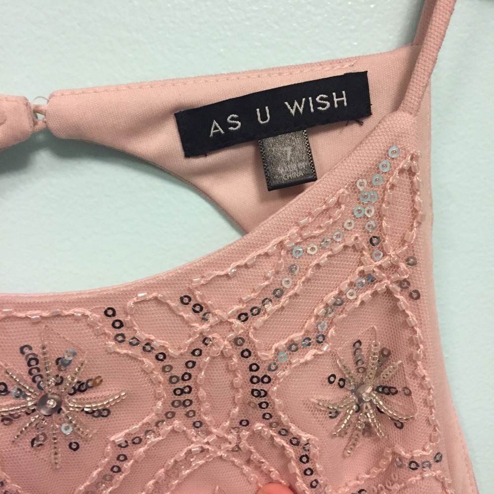 Beautiful light pink short formal dress - Picture 4 of 7